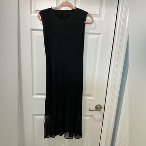 Elegant Black Sleeveless Dress